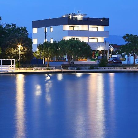 Apartments Bonaca With Jacuzzi Privlaka  Esterno foto