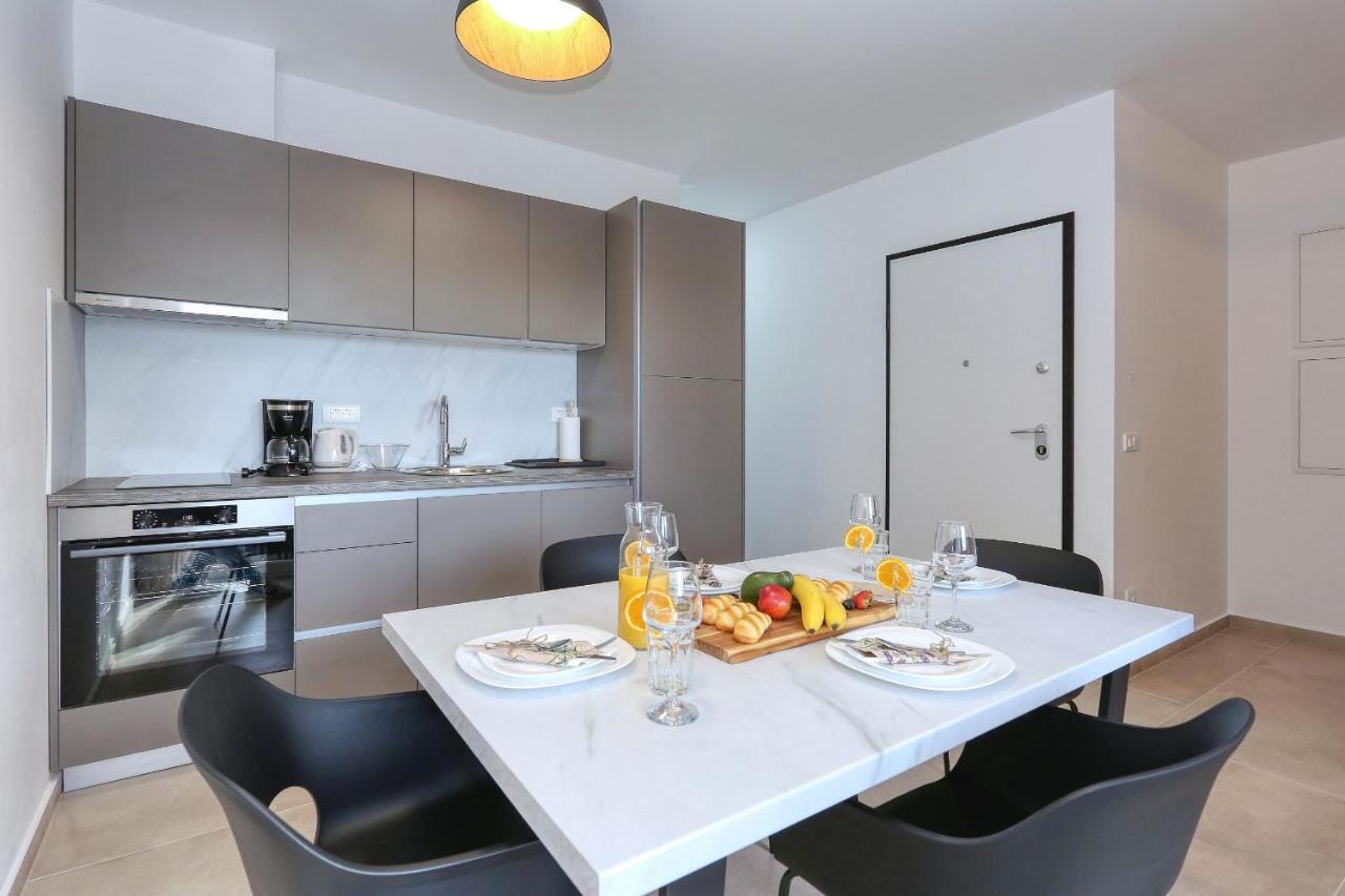 Apartments Bonaca With Jacuzzi Privlaka  Esterno foto